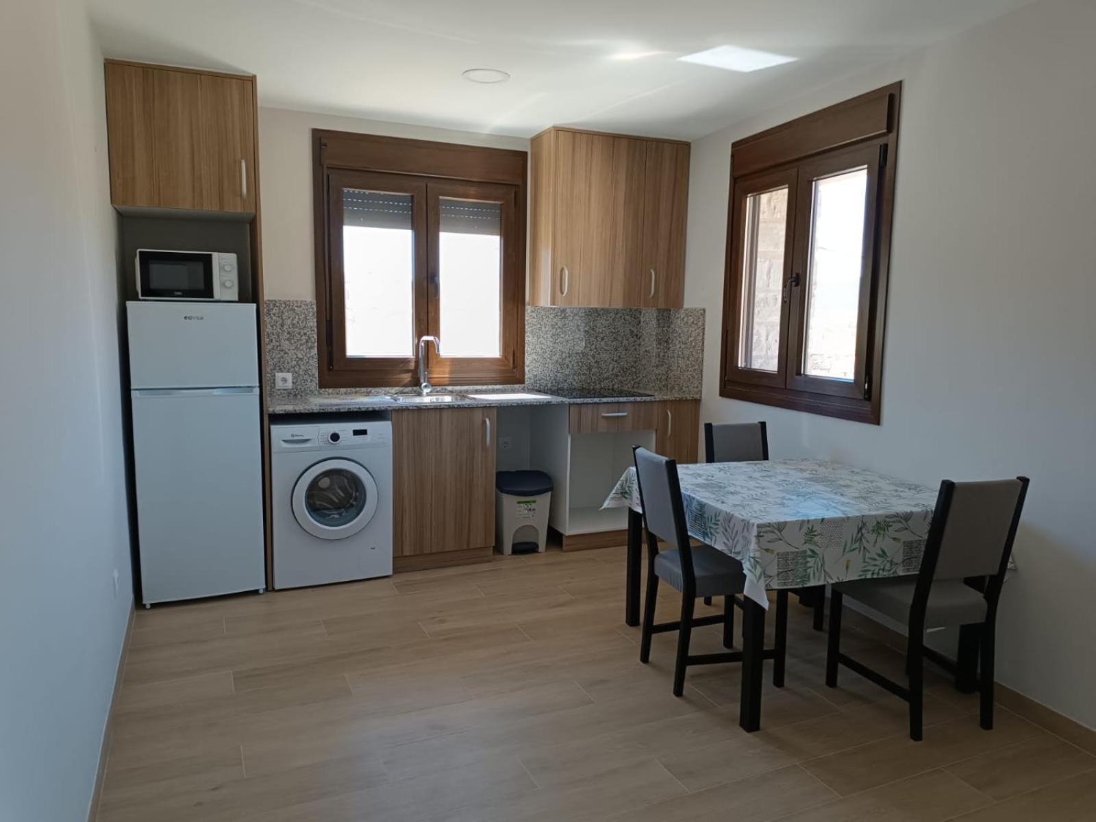 Apartamentos De Turismo Rural La Rocha Fortanete Esterno foto